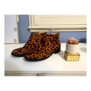 Cute and Comfortable Leopard Print Booties in Size 8.5